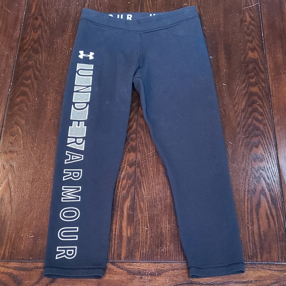 Under Armour Pants - 💥$16💥Extra 50%OFF Under Armour Capri Leggings